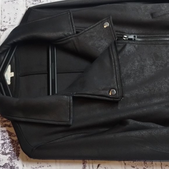 Grace & Lace Jackets & Blazers - Grace & Lace Move Free Leather Like Bordeaux Moto Jacket Black Color Size Small
